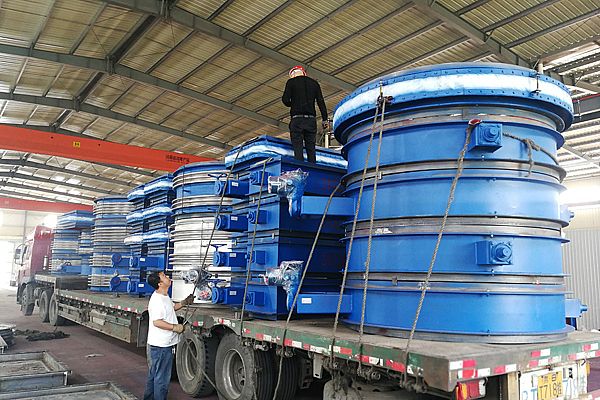 擋板門的性能優(yōu)勢(shì)，不同凡響哦